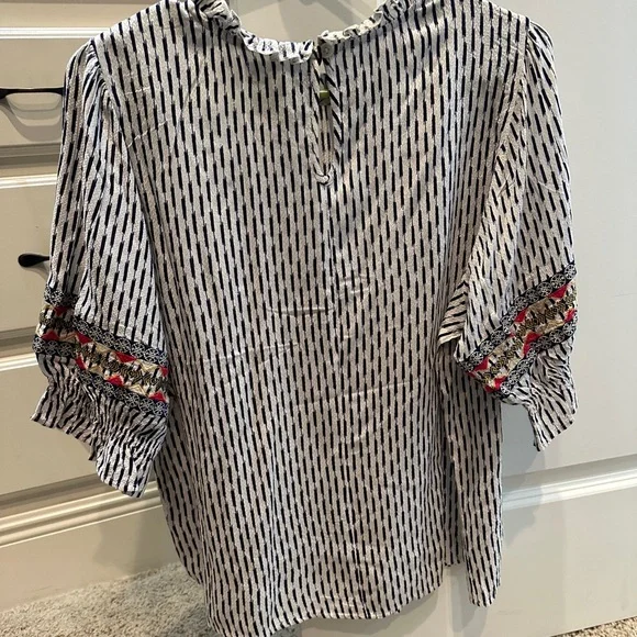 THML Boho Navy & White with embroidery on sleeve Women’s Blouse - Picture 3 of 7